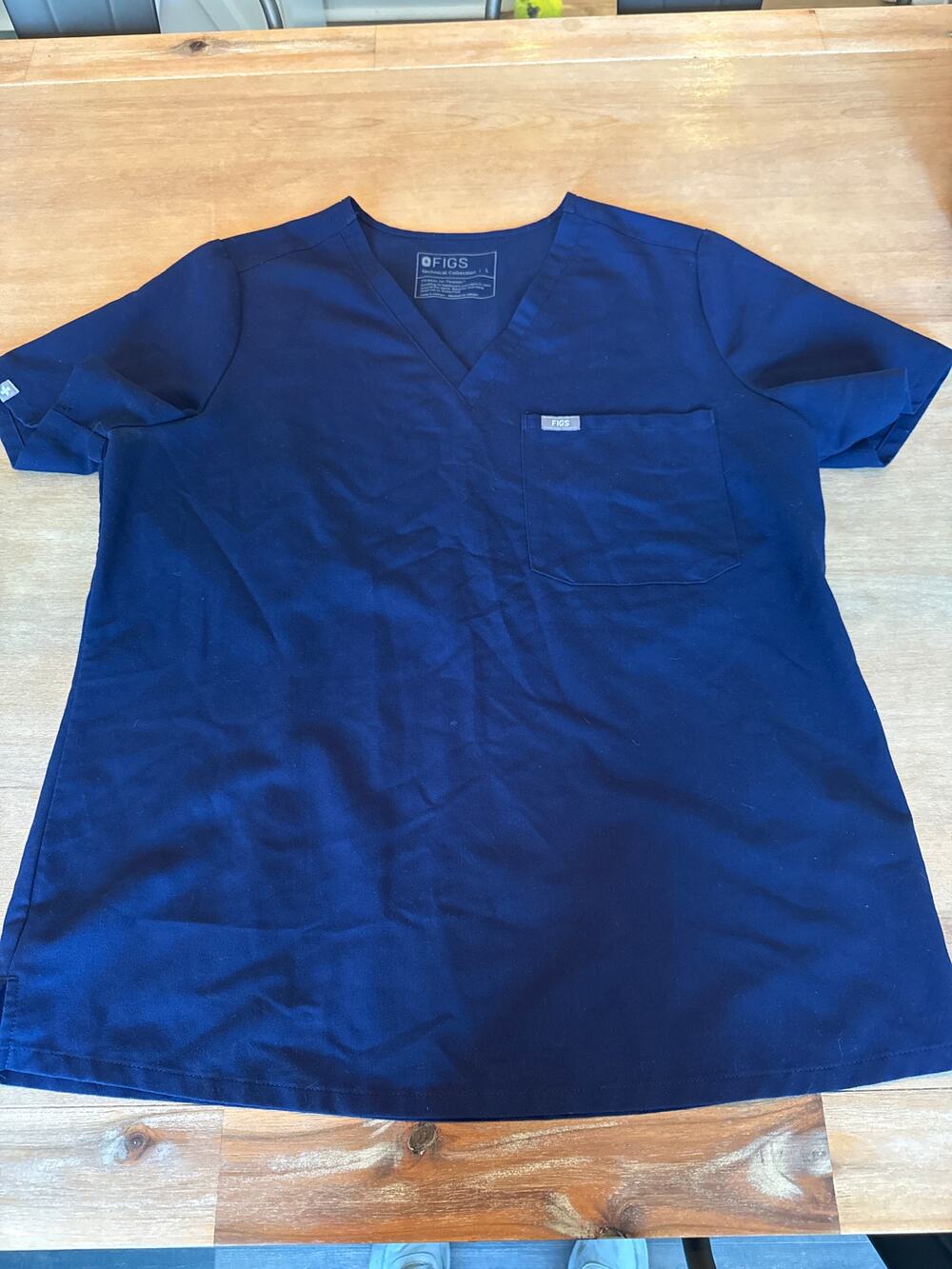 Figs Techical Collection Scrubs Shirt Large